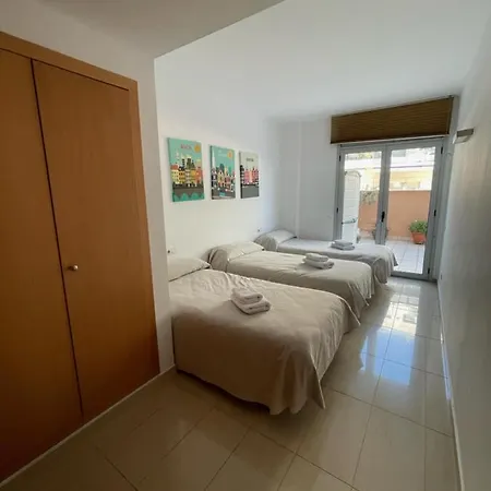 Badalona Beach Apartment * Badalona