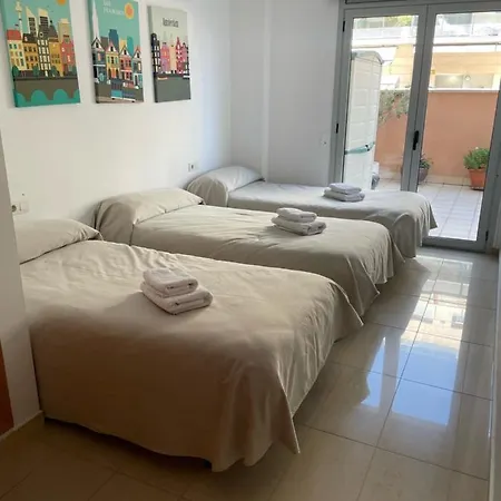 Badalona Beach Apartment * Badalona